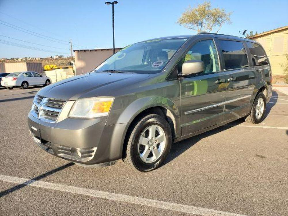 2010 CHARCOAL /Medium Slate Gray/Light Shale Cloth Interior DODGE GRAND CARAVAN SXT (2D4RN5D15AR) , 6-Speed Automatic transmission, located at 1865 East Red Hills Pkwy, St. George, 84770, (435) 628-0023, 37.120850, -113.543640 - Photo #3