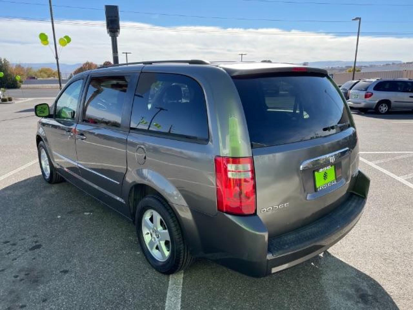 2010 CHARCOAL /Medium Slate Gray/Li DODGE GRAND CARAVAN SXT (2D4RN5D15AR) , 6-Speed Automatic transmission, located at 1865 East Red Hills Pkwy, St. George, 84770, (435) 628-0023, 37.120850, -113.543640 - We specialize in helping ALL people get the best financing available. No matter your credit score, good, bad or none we can get you an amazing rate. Had a bankruptcy, divorce, or repossessions? We give you the green light to get your credit back on the road. Low down and affordable payments that fit - Photo #7