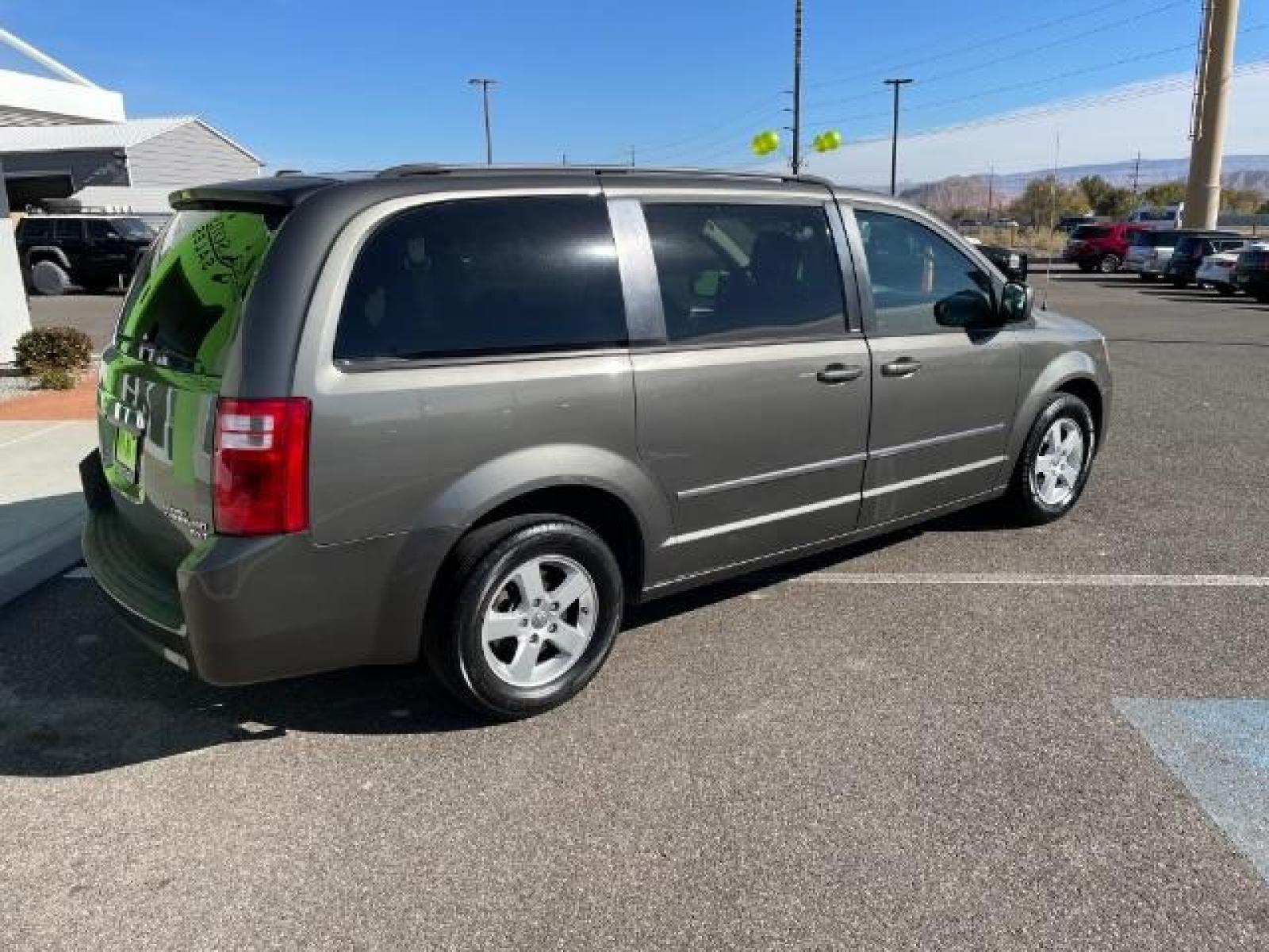 2010 CHARCOAL /Medium Slate Gray/Li DODGE GRAND CARAVAN SXT (2D4RN5D15AR) , 6-Speed Automatic transmission, located at 1865 East Red Hills Pkwy, St. George, 84770, (435) 628-0023, 37.120850, -113.543640 - We specialize in helping ALL people get the best financing available. No matter your credit score, good, bad or none we can get you an amazing rate. Had a bankruptcy, divorce, or repossessions? We give you the green light to get your credit back on the road. Low down and affordable payments that fit - Photo #10