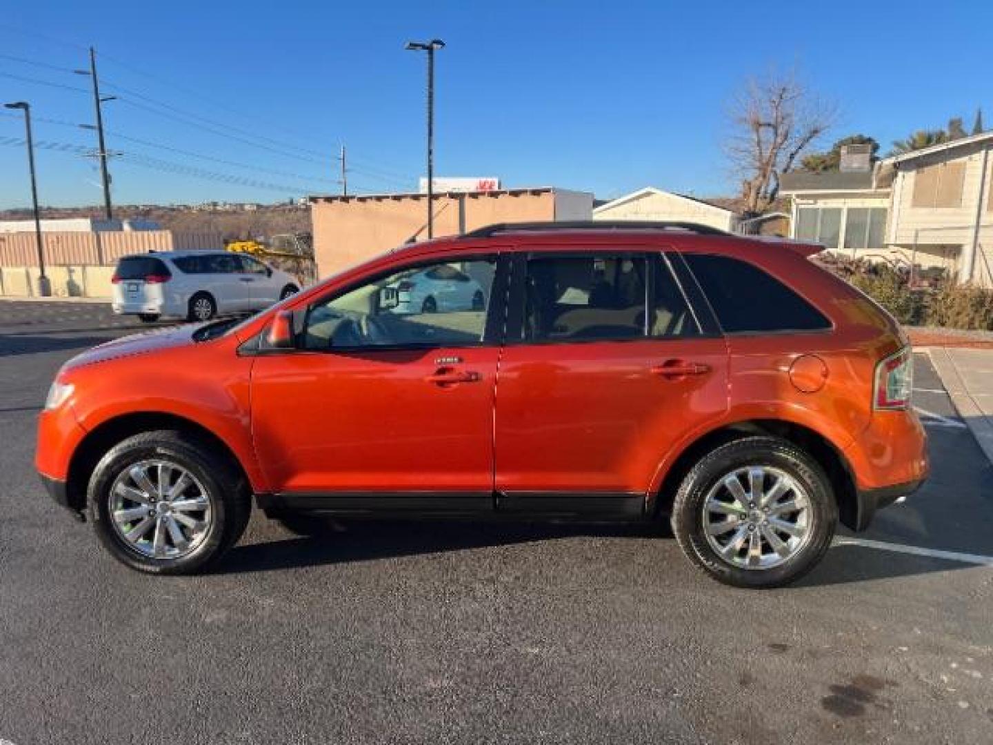 2007 Blazing Copper Metallic /Camel Leather Interior Ford Edge SEL FWD (2FMDK38C27B) with an 3.5L V6 DOHC 24V engine, 6-Speed Automatic transmission, located at 1865 East Red Hills Pkwy, St. George, 84770, (435) 628-0023, 37.120850, -113.543640 - We specialize in helping ALL people get the best financing available. No matter your credit score, good, bad or none we can get you an amazing rate. Had a bankruptcy, divorce, or repossessions? We give you the green light to get your credit back on the road. Low down and affordable payments that fit - Photo#3