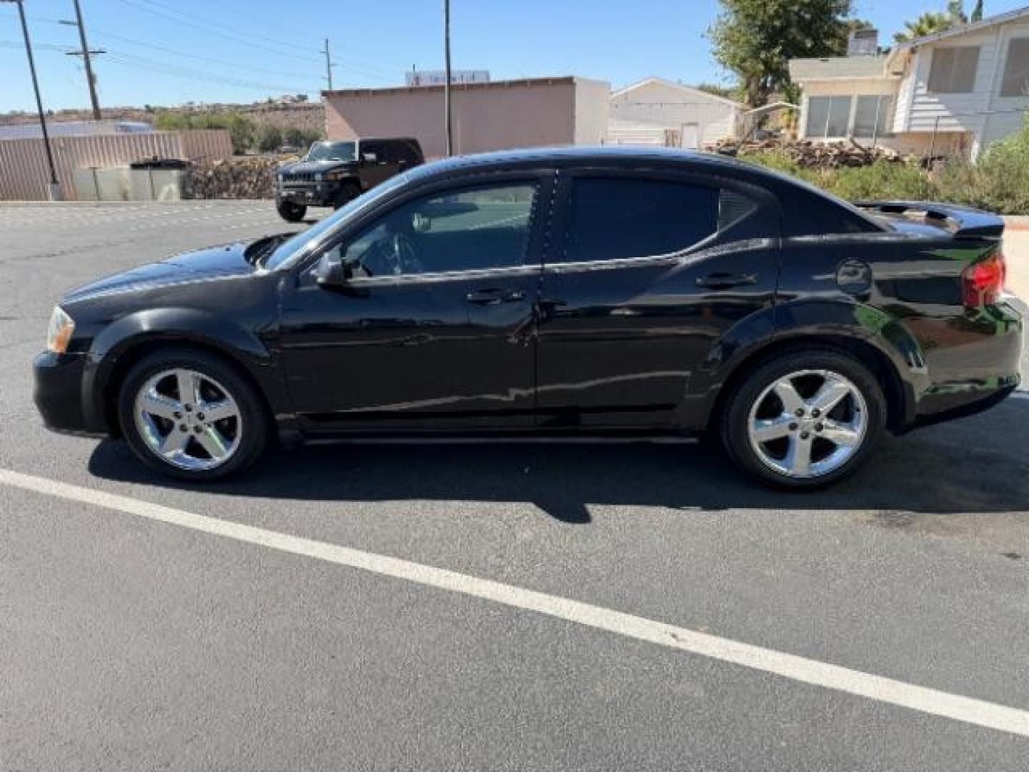 2013 Black /Black Cloth Interior Dodge Avenger SXT (1C3CDZCG1DN) with an 3.6L V6 DOHC 24V FFV engine, 6-Speed Automatic transmission, located at 1865 East Red Hills Pkwy, St. George, 84770, (435) 628-0023, 37.120850, -113.543640 - We specialize in helping ALL people get the best financing available. No matter your credit score, good, bad or none we can get you an amazing rate. Had a bankruptcy, divorce, or repossessions? We give you the green light to get your credit back on the road. Low down and affordable payments that fit - Photo#5