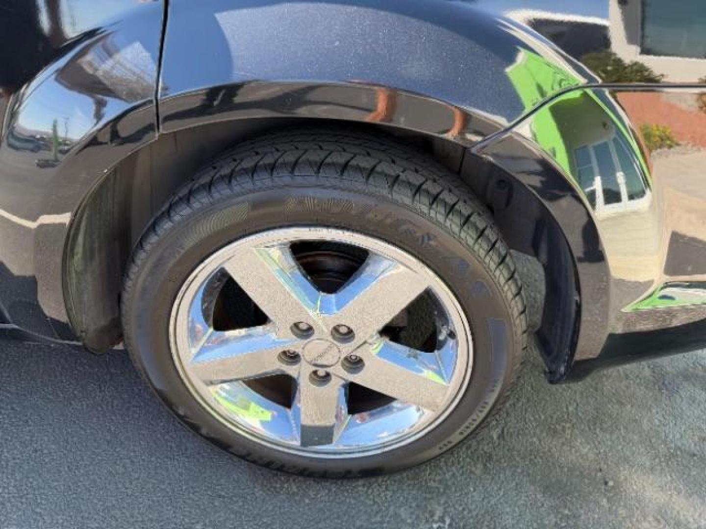 2013 Black /Black Cloth Interior Dodge Avenger SXT (1C3CDZCG1DN) with an 3.6L V6 DOHC 24V FFV engine, 6-Speed Automatic transmission, located at 1865 East Red Hills Pkwy, St. George, 84770, (435) 628-0023, 37.120850, -113.543640 - We specialize in helping ALL people get the best financing available. No matter your credit score, good, bad or none we can get you an amazing rate. Had a bankruptcy, divorce, or repossessions? We give you the green light to get your credit back on the road. Low down and affordable payments that fit - Photo#10