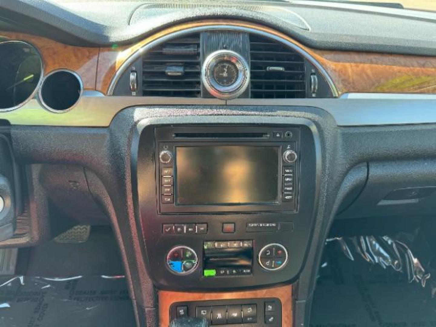 2011 Red Jewel Tintcoat /Ebony Leather Interi Buick Enclave CXL-2 FWD (5GAKRCED3BJ) with an 3.6L V6 DOHC 24V engine, 6-Speed Automatic Ov transmission, located at 940 North Main Street, Cedar City, UT, 84720, (435) 628-0023, 37.692936, -113.061897 - Photo#16