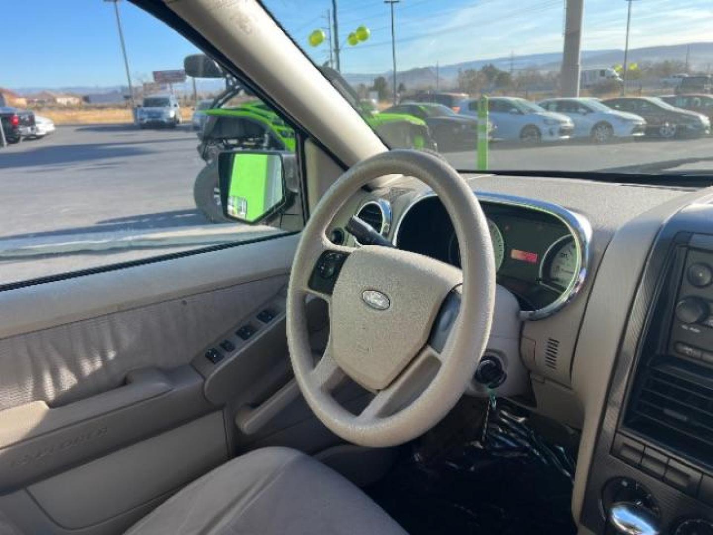 2007 Silver Birch Metalli /Camel Cloth Interior Ford Explorer Sport Trac XLT 4.0L 2WD (1FMEU31KX7U) with an 4.0L V6 SOHC 12V FFV engine, 5-Speed Automatic transmission, located at 1865 East Red Hills Pkwy, St. George, 84770, (435) 628-0023, 37.120850, -113.543640 - Photo#31