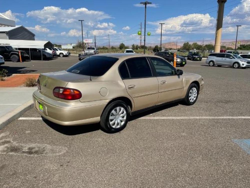 2001 Medium Bronzemist Me /Neutral Cloth Chevrolet Malibu Base (1G1ND52J21M) with an 3.1L V6 OHV 12V engine, 4-Speed Automatic transmission, located at 1865 East Red Hills Pkwy, St. George, 84770, (435) 628-0023, 37.120850, -113.543640 - Photo #10
