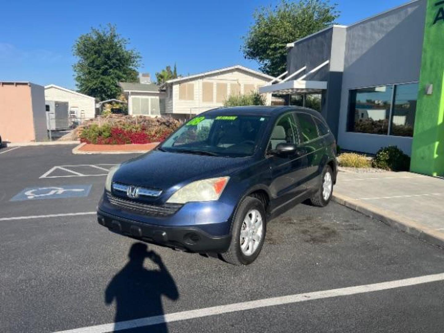 2008 Royal Blue Pearl /Black Cloth Interior Honda CR-V EX 2WD AT (5J6RE38518L) with an 2.4L L4 DOHC 16V engine, 5-Speed Automatic transmission, located at 940 North Main Street, Cedar City, UT, 84720, (435) 628-0023, 37.692936, -113.061897 - We specialize in helping ALL people get the best financing available. No matter your credit score, good, bad or none we can get you an amazing rate. Had a bankruptcy, divorce, or repossessions? We give you the green light to get your credit back on the road. Low down and affordable payments that fit - Photo#2
