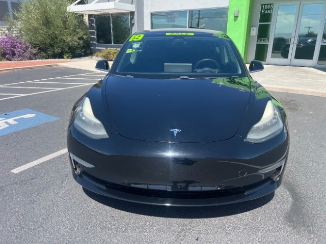 2019 Black /BLACK LEATHER Tesla Model 3 Long Range (5YJ3E1EB2KF) with an ELECTRIC engine, Electric transmission, located at 1865 East Red Hills Pkwy, St. George, 84770, (435) 628-0023, 37.120850, -113.543640 - Tesla Model 3 All Wheel Drive Long Range HW3 and 5 Seats, Great condition. Every Tesla we sell has had cabin air filter replaced, radiator cleaned, fluids topped AND comes with a mobile charging kit! Battery is healthy and gets 260 on full Charge.Recurrent Battery health report:Range Score: Good 8- Photo#3