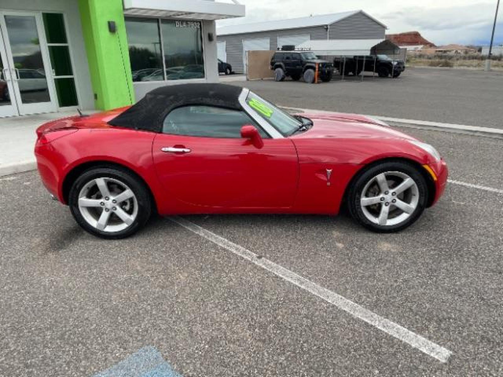 2008 Aggressive with Darkside (Black) Soft Top /Ebony Cloth Interior Pontiac Solstice Base (1G2MC35B18Y) with an 2.4L L4 DOHC 16V engine, 5-Speed Automatic transmission, located at 1865 East Red Hills Pkwy, St. George, 84770, (435) 628-0023, 37.120850, -113.543640 - We specialize in helping ALL people get the best financing available. No matter your credit score, good, bad or none we can get you an amazing rate. Had a bankruptcy, divorce, or repossessions? We give you the green light to get your credit back on the road. Low down and affordable payments that fit - Photo #10