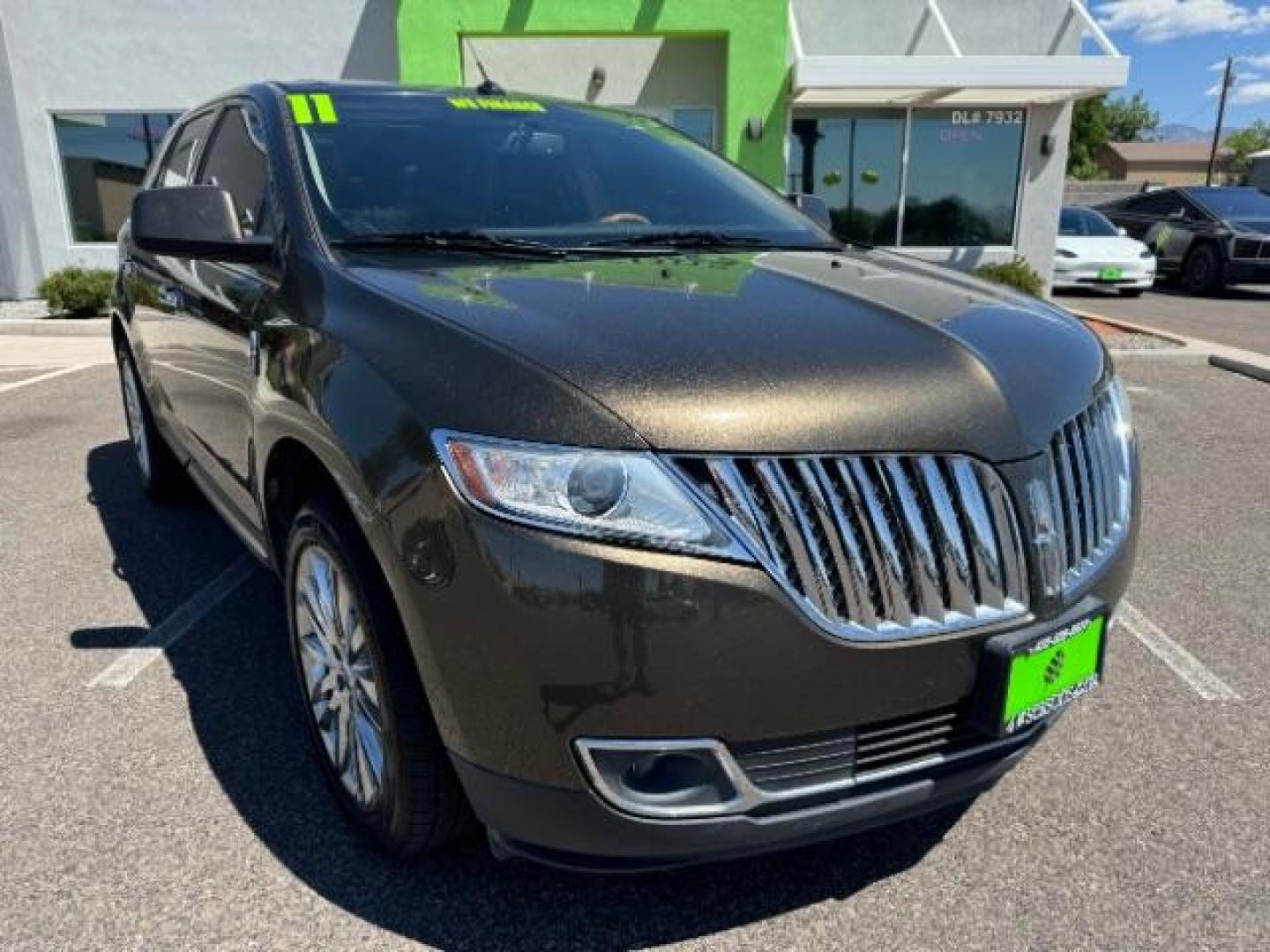 2011 Earth Metallic /Charcoal Black Leather Interior Lincoln MKX FWD (2LMDJ6JK0BB) with an 3.7L V6 DOHC 24V engine, 6-Speed Automatic transmission, located at 940 North Main Street, Cedar City, UT, 84720, (435) 628-0023, 37.692936, -113.061897 - We specialize in helping ALL people get the best financing available. No matter your credit score, good, bad or none we can get you an amazing rate. Had a bankruptcy, divorce, or repossessions? We give you the green light to get your credit back on the road. Low down and affordable payments that fit - Photo#1
