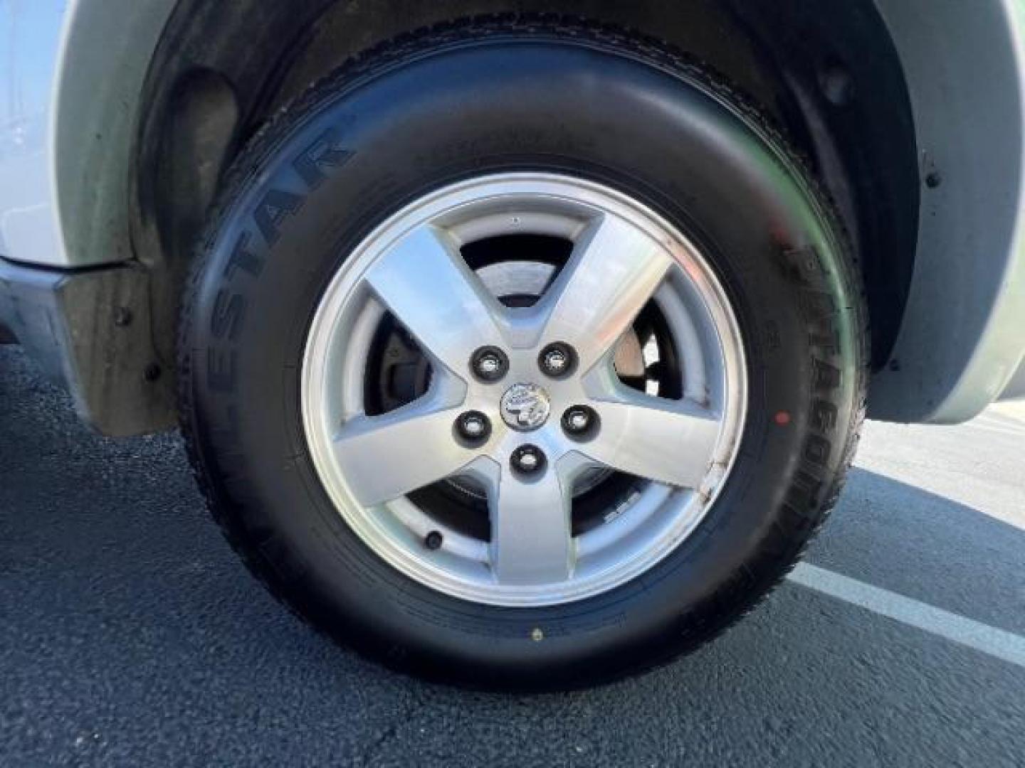 2008 Bright Silver Metallic /Dark Khaki Cloth Seats Dodge Nitro SXT 4WD (1D8GU28K28W) with an 3.7L V6 SOHC 12V engine, 4-Speed Automatic transmission, located at 1865 East Red Hills Pkwy, St. George, 84770, (435) 628-0023, 37.120850, -113.543640 - 2008 Dodge Nitro SXT 4WD - Rugged Power at an Unbeatable Price! Built tough and loaded with features, this Bright Silver Metallic Dodge Nitro SXT 4WD is ready for whatever the road throws at you. Whether you are tackling back roads or handling daily commutes, this capable SUV delivers serious capab- Photo#11
