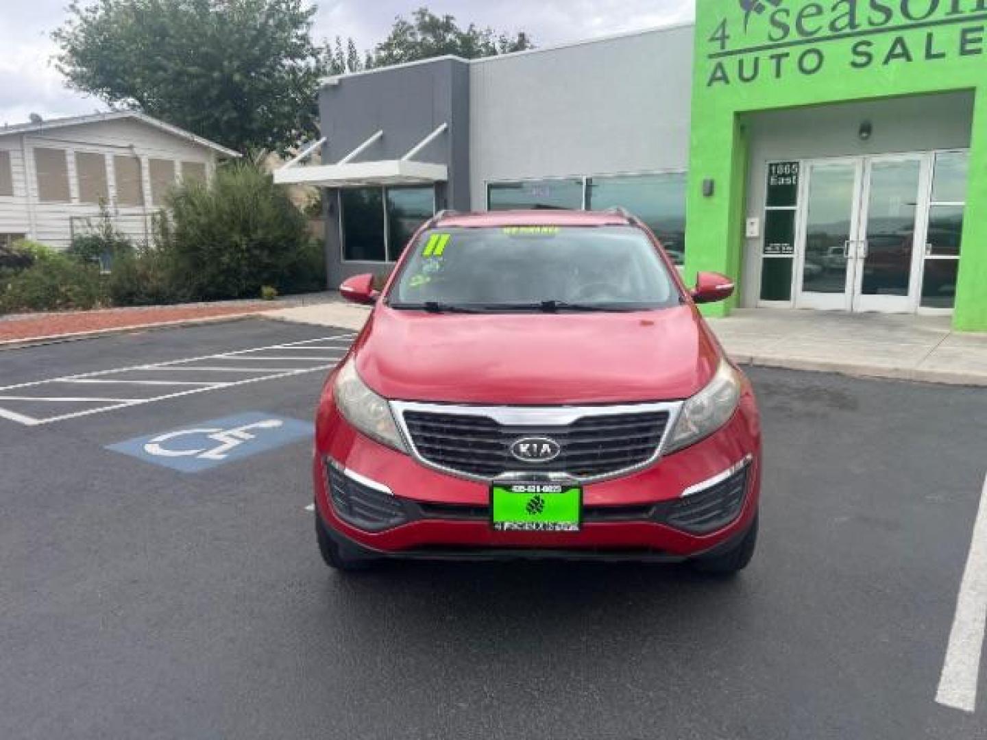 2011 Signal Red Metallic /Alpine Gray Cloth In Kia Sportage LX FWD (KNDPB3A27B7) with an 2.4L V6 DOHC 24V engine, 6-Speed Automatic transmission, located at 940 North Main Street, Cedar City, UT, 84720, (435) 628-0023, 37.692936, -113.061897 - We specialize in helping ALL people get the best financing available. No matter your credit score, good, bad or none we can get you an amazing rate. Had a bankruptcy, divorce, or repossessions? We give you the green light to get your credit back on the road. Low down and affordable payments that fit - Photo#1