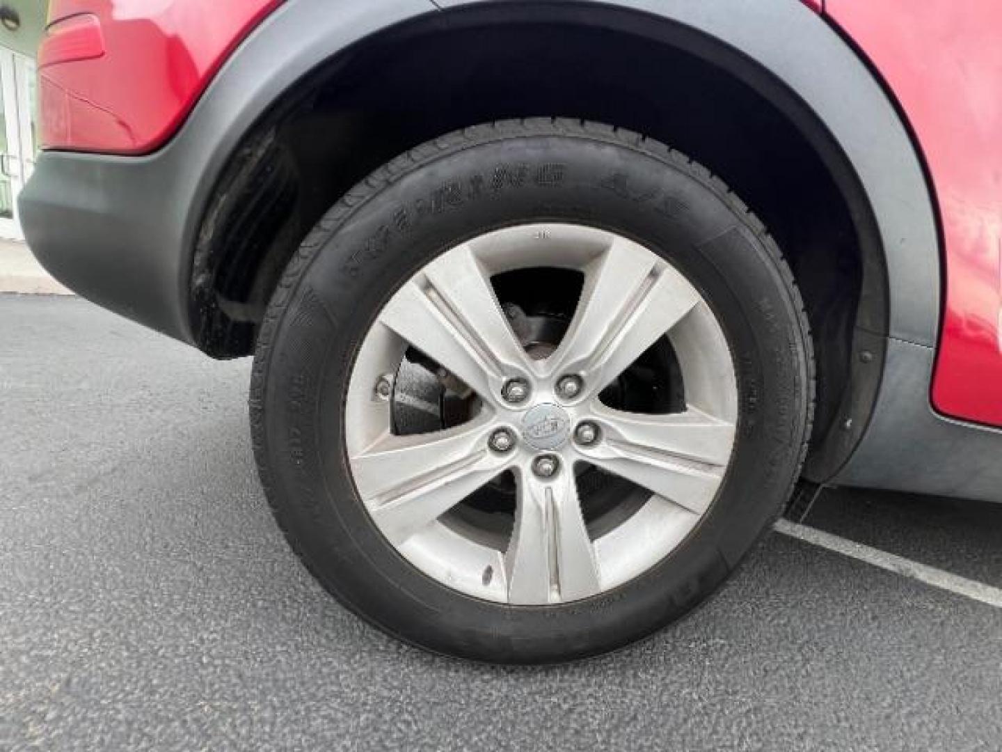 2011 Signal Red Metallic /Alpine Gray Cloth In Kia Sportage LX FWD (KNDPB3A27B7) with an 2.4L V6 DOHC 24V engine, 6-Speed Automatic transmission, located at 940 North Main Street, Cedar City, UT, 84720, (435) 628-0023, 37.692936, -113.061897 - We specialize in helping ALL people get the best financing available. No matter your credit score, good, bad or none we can get you an amazing rate. Had a bankruptcy, divorce, or repossessions? We give you the green light to get your credit back on the road. Low down and affordable payments that fit - Photo#8