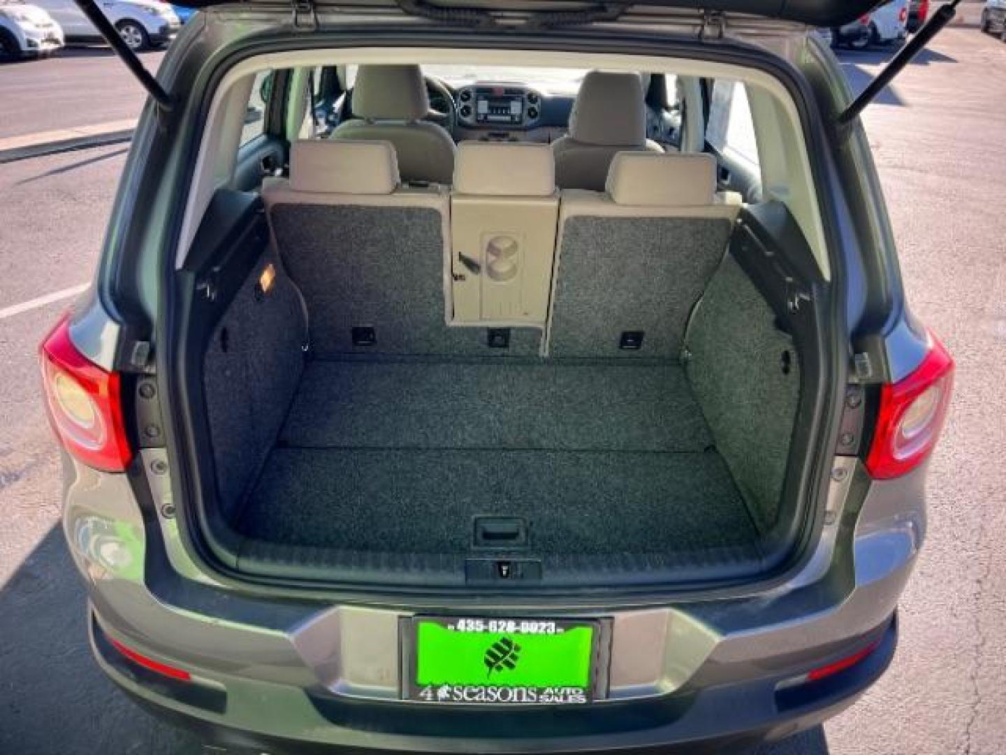 2009 Alpine Gray /Charcoal Cloth Interior Volkswagen Tiguan SE (WVGAV75N39W) with an 2.0L L4 DOHC 16V TUR engine, 6-Speed Automatic transmission, located at 1865 East Red Hills Pkwy, St. George, 84770, (435) 628-0023, 37.120850, -113.543640 - We specialize in helping ALL people get the best financing available. No matter your credit score, good, bad or none we can get you an amazing rate. Had a bankruptcy, divorce, or repossessions? We give you the green light to get your credit back on the road. Low down and affordable payments that fit - Photo#23