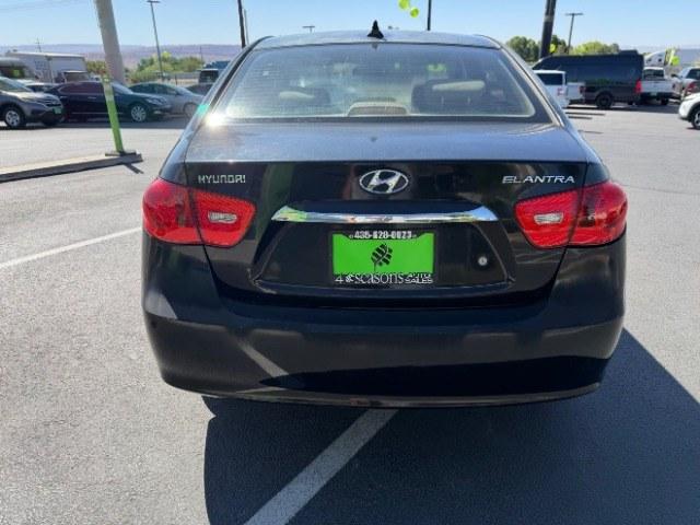 2010 Ebony Black /Gray Cloth Interior Hyundai Elantra SE (KMHDU4AD3AU) with an 2.0L L4 DOHC 16V engine, 4-Speed Automatic transmission, located at 1865 East Red Hills Pkwy, St. George, 84770, (435) 628-0023, 37.120850, -113.543640 - We specialize in helping ALL people get the best financing available. No matter your credit score, good, bad or none we can get you an amazing rate. Had a bankruptcy, divorce, or repossessions? We give you the green light to get your credit back on the road. Low down and affordable payments that fit- Photo#5