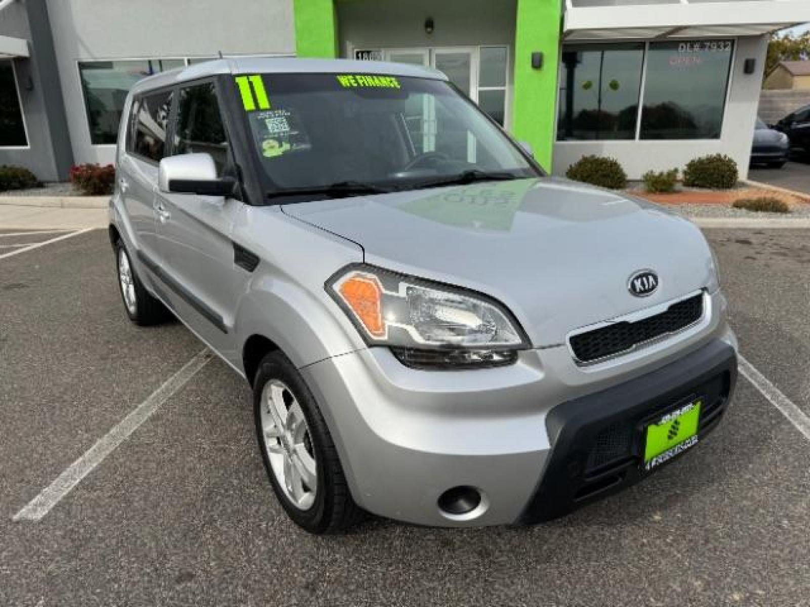 2011 Bright Silver Metall /Black Cloth Interior Kia Soul + (KNDJT2A22B7) with an 2.0L L4 DOHC 16V engine, 5-Speed Manual transmission, located at 1865 East Red Hills Pkwy, St. George, 84770, (435) 628-0023, 37.120850, -113.543640 - Photo #1