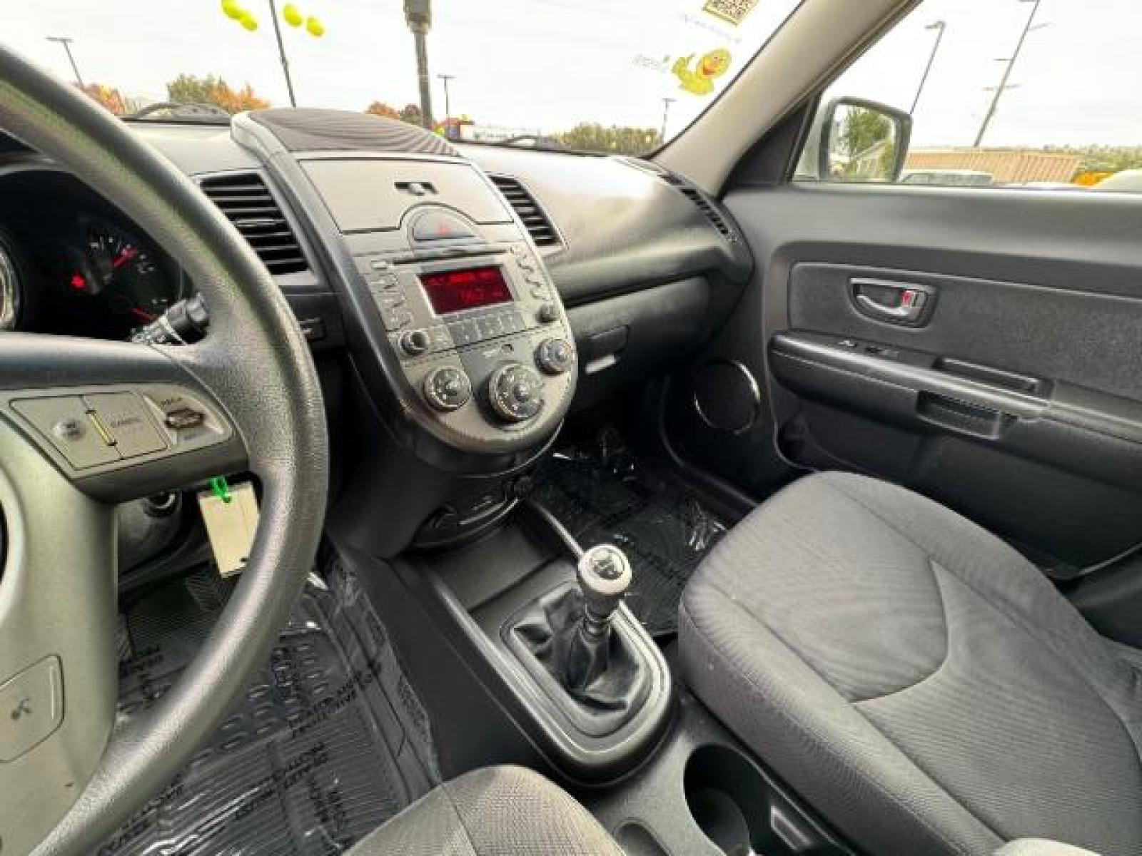 2011 Bright Silver Metall /Black Cloth Interior Kia Soul + (KNDJT2A22B7) with an 2.0L L4 DOHC 16V engine, 5-Speed Manual transmission, located at 1865 East Red Hills Pkwy, St. George, 84770, (435) 628-0023, 37.120850, -113.543640 - Photo #18