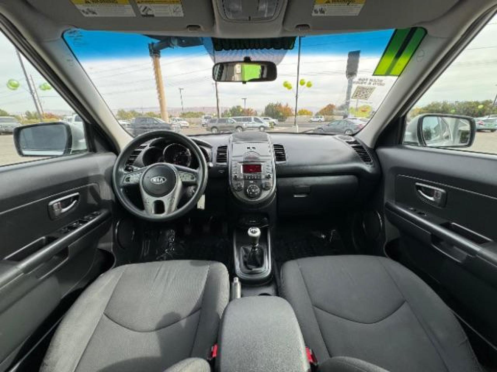2011 Bright Silver Metall /Black Cloth Interior Kia Soul + (KNDJT2A22B7) with an 2.0L L4 DOHC 16V engine, 5-Speed Manual transmission, located at 1865 East Red Hills Pkwy, St. George, 84770, (435) 628-0023, 37.120850, -113.543640 - Photo #27