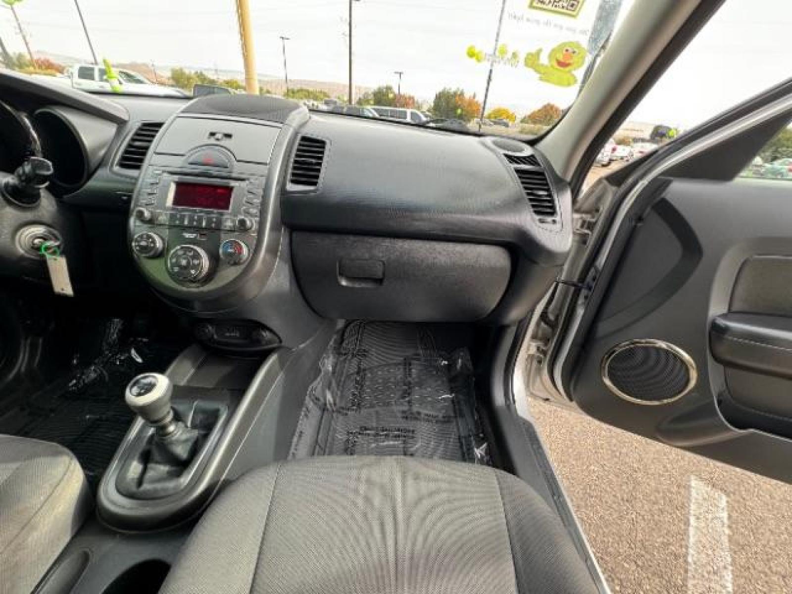 2011 Bright Silver Metall /Black Cloth Interior Kia Soul + (KNDJT2A22B7) with an 2.0L L4 DOHC 16V engine, 5-Speed Manual transmission, located at 1865 East Red Hills Pkwy, St. George, 84770, (435) 628-0023, 37.120850, -113.543640 - Photo #33