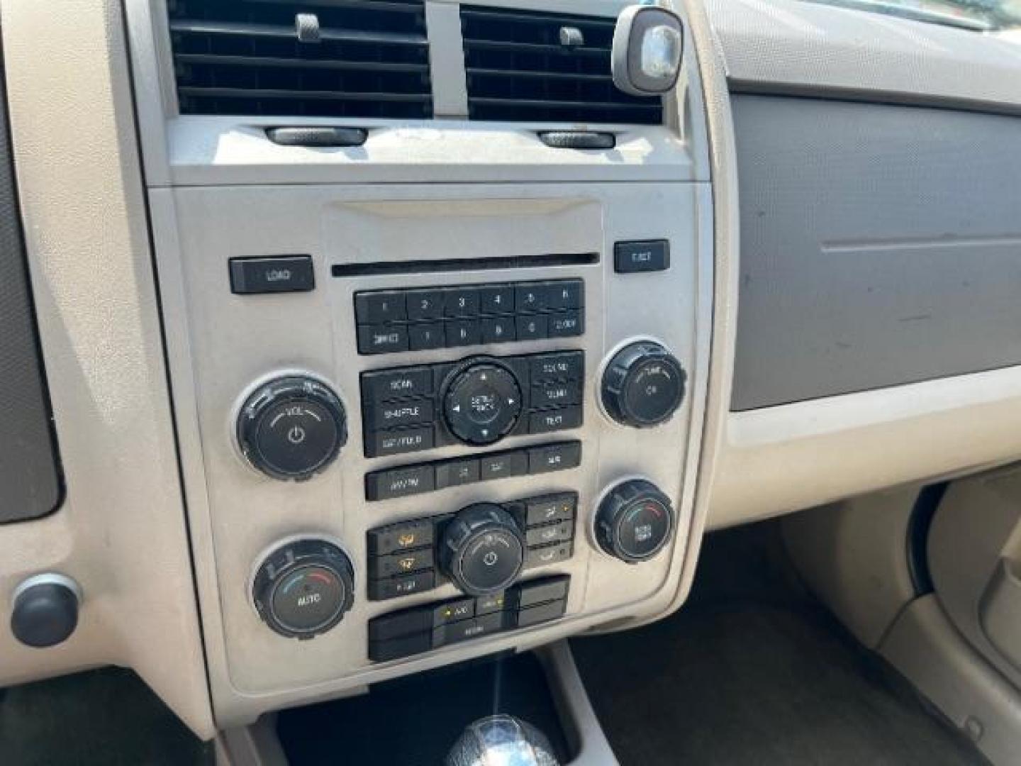 2008 Oxford White /Tan Leather Interior Ford Escape Hybrid FWD (1FMCU49H98K) with an 2.3L L4 DOHC 16V HYBRID engine, Continuously Variable Transmission transmission, located at 1865 East Red Hills Pkwy, St. George, 84770, (435) 628-0023, 37.120850, -113.543640 - This vehicle is a Mechanic Special. This means it will need some love. Runs a drives fine but has body damage, leaks or other mechanical issues. It did NOT pass our 50 point inspection. Get a great deal on a less than perfect car. These cars do NOT qualify for our in house financing. Cash and carry, - Photo#17