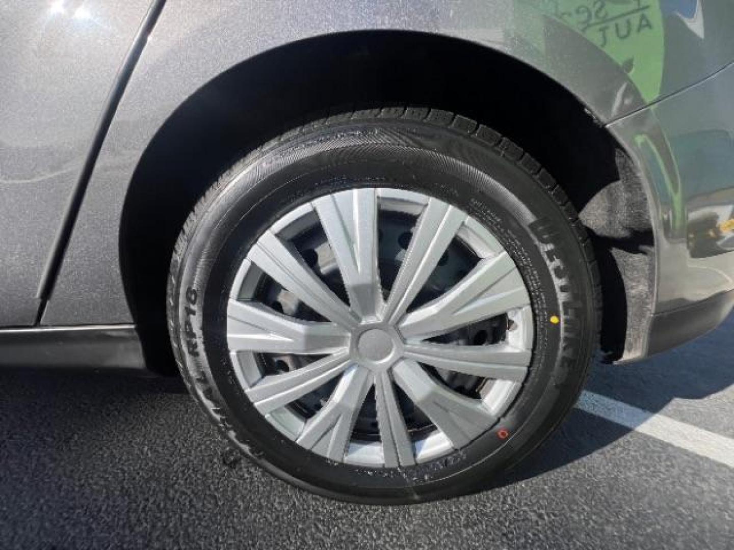 2012 Sterling Grey Metall /Charcoal Black/Metal Ford Focus SE (1FAHP3K24CL) with an 2.0L L4 DOHC 16V engine, 6-Speed Automatic transmission, located at 940 North Main Street, Cedar City, UT, 84720, (435) 628-0023, 37.692936, -113.061897 - We specialize in helping ALL people get the best financing available. No matter your credit score, good, bad or none we can get you an amazing rate. Had a bankruptcy, divorce, or repossessions? We give you the green light to get your credit back on the road. Low down and affordable payments that fit - Photo#8