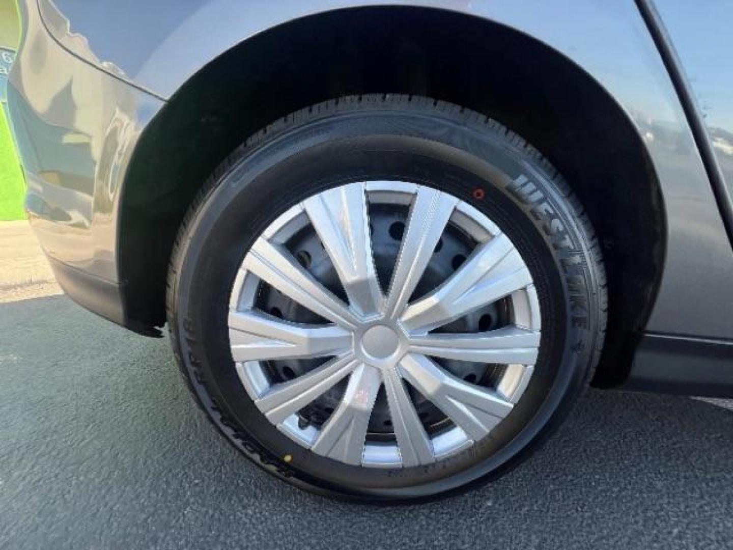 2012 Sterling Grey Metall /Charcoal Black/Metal Ford Focus SE (1FAHP3K24CL) with an 2.0L L4 DOHC 16V engine, 6-Speed Automatic transmission, located at 940 North Main Street, Cedar City, UT, 84720, (435) 628-0023, 37.692936, -113.061897 - We specialize in helping ALL people get the best financing available. No matter your credit score, good, bad or none we can get you an amazing rate. Had a bankruptcy, divorce, or repossessions? We give you the green light to get your credit back on the road. Low down and affordable payments that fit - Photo#9