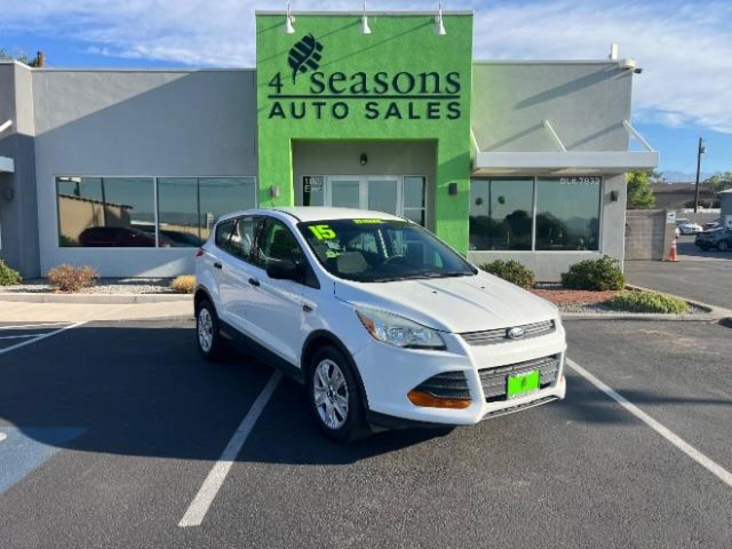 2015 Oxford White /Charcoal Black Ford Escape S FWD (1FMCU0F75FU) with an 2.5L L4 DOHC 16V engine, 6-Speed Automatic transmission, located at 1865 East Red Hills Pkwy, St. George, 84770, (435) 628-0023, 37.120850, -113.543640 - We specialize in helping ALL people get the best financing available. No matter your credit score, good, bad or none we can get you an amazing rate. Had a bankruptcy, divorce, or repossessions? We give you the green light to get your credit back on the road. Low down and affordable payments that fit - Photo#0