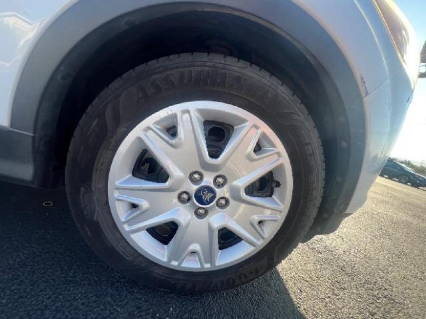 2015 Oxford White /Charcoal Black Ford Escape S FWD (1FMCU0F75FU) with an 2.5L L4 DOHC 16V engine, 6-Speed Automatic transmission, located at 1865 East Red Hills Pkwy, St. George, 84770, (435) 628-0023, 37.120850, -113.543640 - We specialize in helping ALL people get the best financing available. No matter your credit score, good, bad or none we can get you an amazing rate. Had a bankruptcy, divorce, or repossessions? We give you the green light to get your credit back on the road. Low down and affordable payments that fit - Photo#10