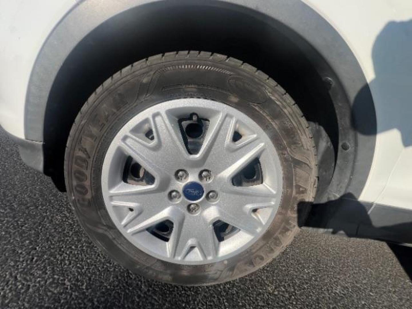 2015 Oxford White /Charcoal Black Ford Escape S FWD (1FMCU0F75FU) with an 2.5L L4 DOHC 16V engine, 6-Speed Automatic transmission, located at 1865 East Red Hills Pkwy, St. George, 84770, (435) 628-0023, 37.120850, -113.543640 - We specialize in helping ALL people get the best financing available. No matter your credit score, good, bad or none we can get you an amazing rate. Had a bankruptcy, divorce, or repossessions? We give you the green light to get your credit back on the road. Low down and affordable payments that fit - Photo#11