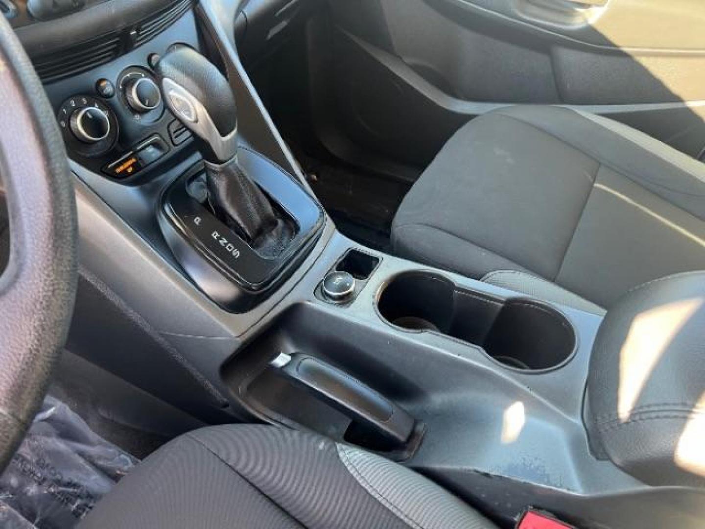 2015 Oxford White /Charcoal Black Ford Escape S FWD (1FMCU0F75FU) with an 2.5L L4 DOHC 16V engine, 6-Speed Automatic transmission, located at 1865 East Red Hills Pkwy, St. George, 84770, (435) 628-0023, 37.120850, -113.543640 - We specialize in helping ALL people get the best financing available. No matter your credit score, good, bad or none we can get you an amazing rate. Had a bankruptcy, divorce, or repossessions? We give you the green light to get your credit back on the road. Low down and affordable payments that fit - Photo#18