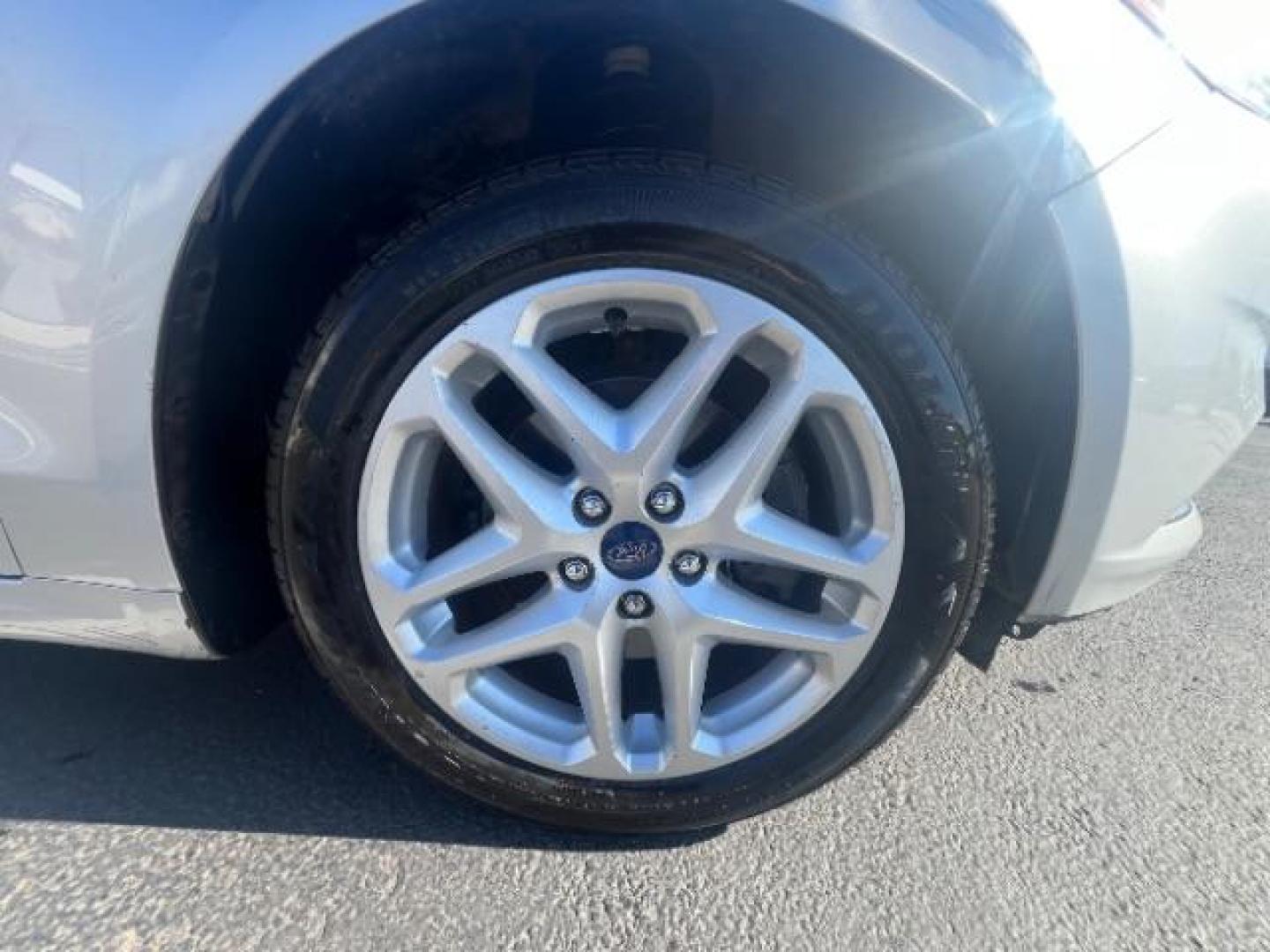 2016 Silver /Charcoal Black, clot Ford Fusion SE (3FA6P0HD0GR) with an 1.5L L4 DOHC 16V engine, 6-Speed Automatic transmission, located at 940 North Main Street, Cedar City, UT, 84720, (435) 628-0023, 37.692936, -113.061897 - We specialize in helping ALL people get the best financing available. No matter your credit score, good, bad or none we can get you an amazing rate. Had a bankruptcy, divorce, or repossessions? We give you the green light to get your credit back on the road. Low down and affordable payments that fit - Photo#9
