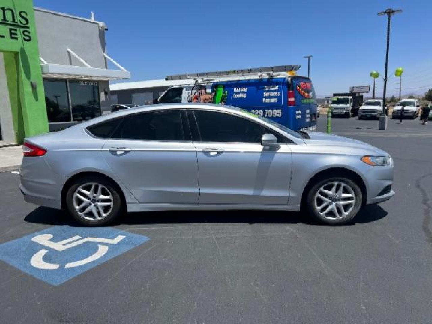 2016 Silver /Charcoal Black, clot Ford Fusion SE (3FA6P0HD0GR) with an 1.5L L4 DOHC 16V engine, 6-Speed Automatic transmission, located at 1865 East Red Hills Pkwy, St. George, 84770, (435) 628-0023, 37.120850, -113.543640 - We specialize in helping ALL people get the best financing available. No matter your credit score, good, bad or none we can get you an amazing rate. Had a bankruptcy, divorce, or repossessions? We give you the green light to get your credit back on the road. Low down and affordable payments that fit - Photo#7