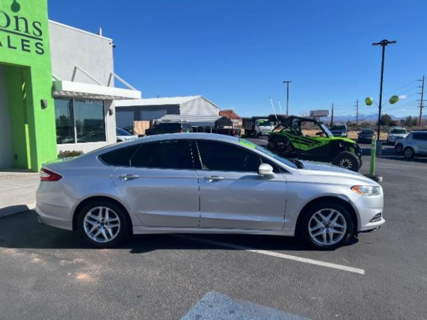 2016 Silver /Charcoal Black, clot Ford Fusion SE (3FA6P0HD0GR) with an 1.5L L4 DOHC 16V engine, 6-Speed Automatic transmission, located at 940 North Main Street, Cedar City, UT, 84720, (435) 628-0023, 37.692936, -113.061897 - We specialize in helping ALL people get the best financing available. No matter your credit score, good, bad or none we can get you an amazing rate. Had a bankruptcy, divorce, or repossessions? We give you the green light to get your credit back on the road. Low down and affordable payments that fit - Photo#7