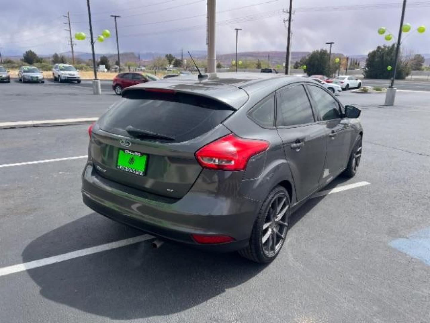 2016 Magnetic Metallic /Charcoal Black Insert w/Warm Steel Surround, cloth Ford Focus SE Hatch (1FADP3K28GL) with an 2.0L L4 DOHC 16V engine, 6-Speed Automatic transmission, located at 1865 East Red Hills Pkwy, St. George, 84770, (435) 628-0023, 37.120850, -113.543640 - We specialize in helping ALL people get the best financing available. No matter your credit score, good, bad or none we can get you an amazing rate. Had a bankruptcy, divorce, or repossessions? We give you the green light to get your credit back on the road. Low down and affordable payments that fit - Photo#6