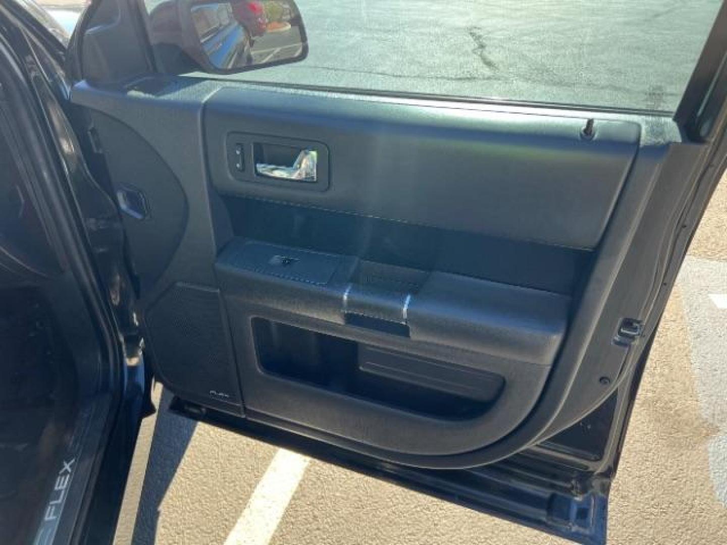 2011 Tuxedo Black Metalli /Charcoal Black Leath Ford Flex Limited FWD (2FMGK5DC8BB) with an 3.5L V6 DOHC 24V engine, 6-Speed Automatic Ov transmission, located at 940 North Main Street, Cedar City, UT, 84720, (435) 628-0023, 37.692936, -113.061897 - Photo#30
