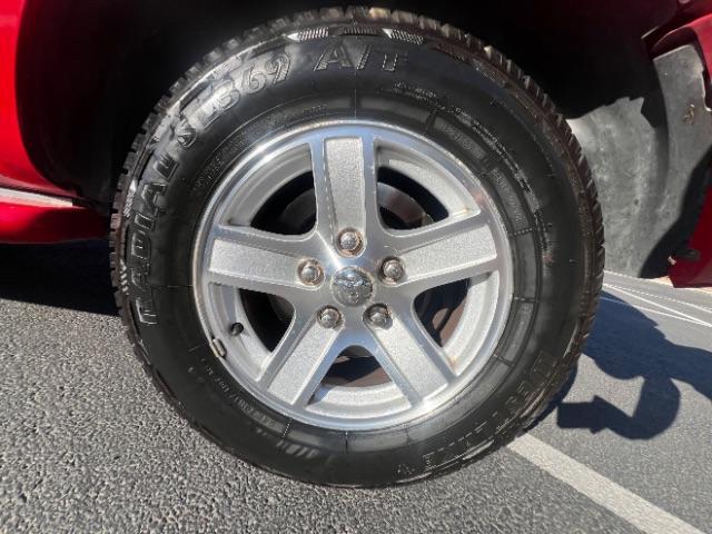 2004 Flame Red /Dark Khaki/Light Graystone Leather Interior Dodge Durango Limited 2WD (1D8HD58D14F) with an 5.7L V8 OHV 16V engine, 5-Speed Automatic transmission, located at 1865 East Red Hills Pkwy, St. George, 84770, (435) 628-0023, 37.120850, -113.543640 - We specialize in helping ALL people get the best financing available. No matter your credit score, good, bad or none we can get you an amazing rate. Had a bankruptcy, divorce, or repossessions? We give you the green light to get your credit back on the road. Low down and affordable payments that fit - Photo#8