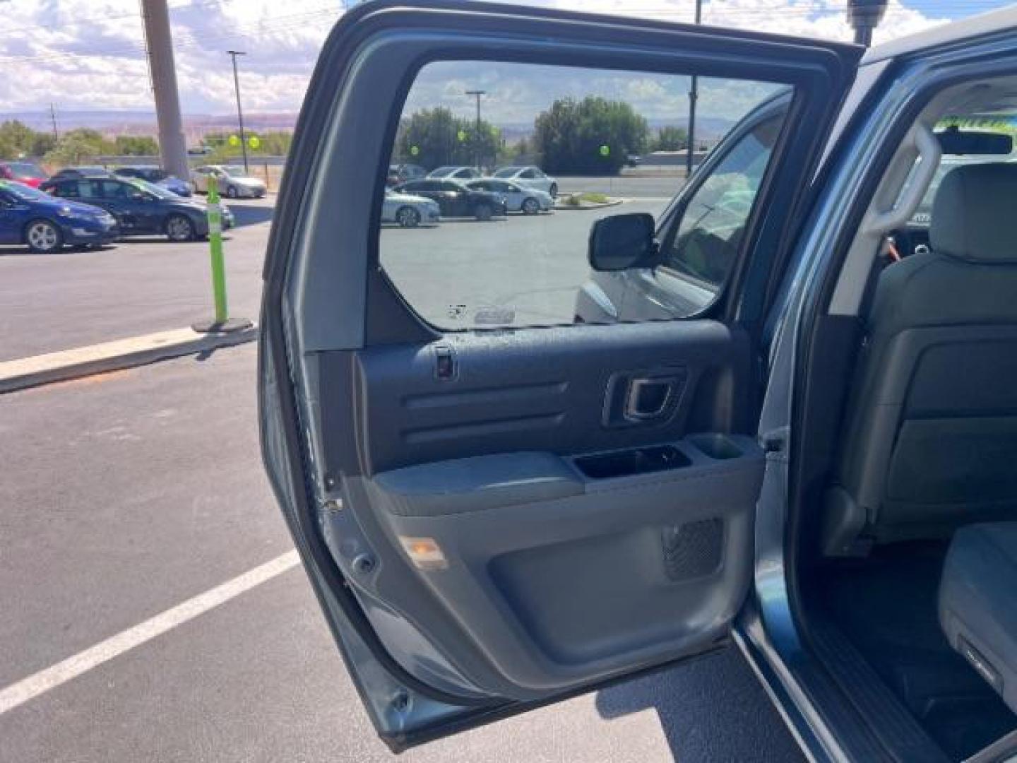 2008 Steel Blue Metallic /Gray Cloth Interior Honda Ridgeline RTX (2HJYK16368H) with an 3.5L V6 SOHC 24V engine, 5-Speed Automatic transmission, located at 940 North Main Street, Cedar City, UT, 84720, (435) 628-0023, 37.692936, -113.061897 - We specialize in helping ALL people get the best financing available. No matter your credit score, good, bad or none we can get you an amazing rate. Had a bankruptcy, divorce, or repossessions? We give you the green light to get your credit back on the road. Low down and affordable payments that fit - Photo#20