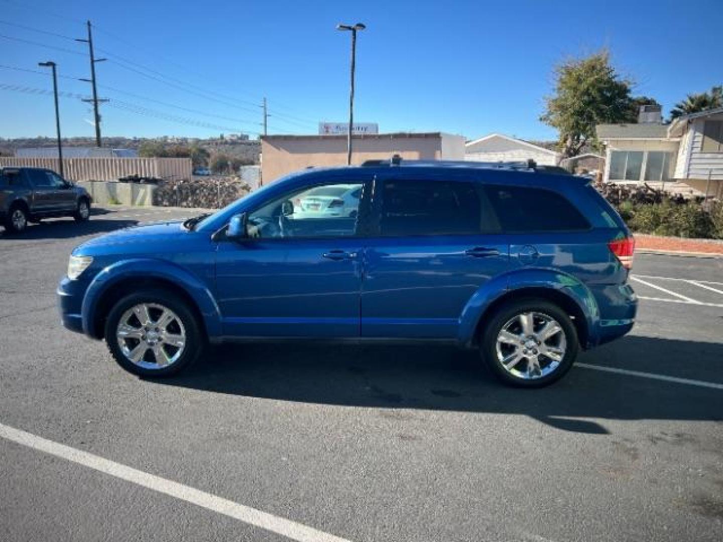 2010 Deep Water Blue /Dark Slate Gray Cloth Interior Dodge Journey SXT (3D4PG5FV7AT) with an 3.5L V6 SOHC 24V engine, 6-Speed Automatic transmission, located at 1865 East Red Hills Pkwy, St. George, 84770, (435) 628-0023, 37.120850, -113.543640 - We specialize in helping ALL people get the best financing available. No matter your credit score, good, bad or none we can get you an amazing rate. Had a bankruptcy, divorce, or repossessions? We give you the green light to get your credit back on the road. Low down and affordable payments that fit - Photo#3