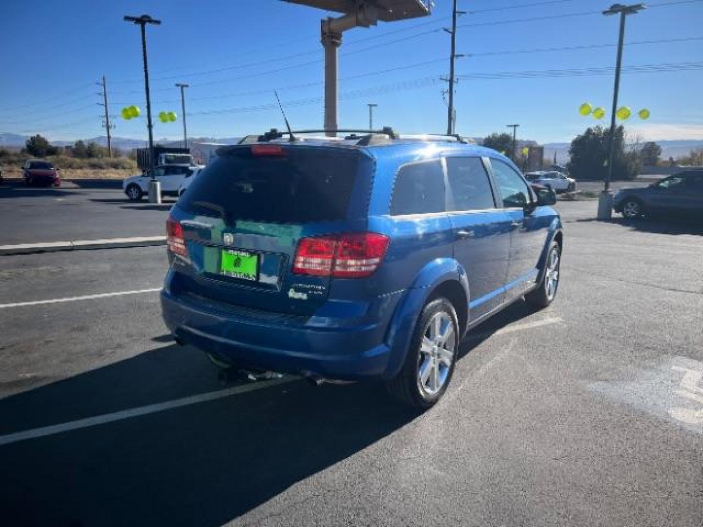 2010 Deep Water Blue /Dark Slate Gray Cloth Interior Dodge Journey SXT (3D4PG5FV7AT) with an 3.5L V6 SOHC 24V engine, 6-Speed Automatic transmission, located at 1865 East Red Hills Pkwy, St. George, 84770, (435) 628-0023, 37.120850, -113.543640 - We specialize in helping ALL people get the best financing available. No matter your credit score, good, bad or none we can get you an amazing rate. Had a bankruptcy, divorce, or repossessions? We give you the green light to get your credit back on the road. Low down and affordable payments that fit - Photo#6