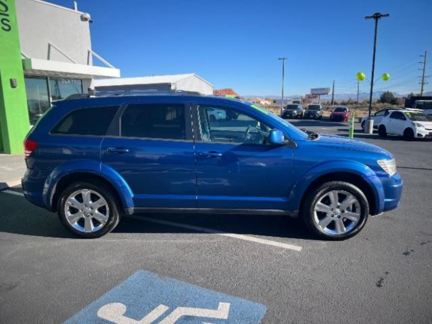 2010 Deep Water Blue /Dark Slate Gray Cloth Interior Dodge Journey SXT (3D4PG5FV7AT) with an 3.5L V6 SOHC 24V engine, 6-Speed Automatic transmission, located at 1865 East Red Hills Pkwy, St. George, 84770, (435) 628-0023, 37.120850, -113.543640 - We specialize in helping ALL people get the best financing available. No matter your credit score, good, bad or none we can get you an amazing rate. Had a bankruptcy, divorce, or repossessions? We give you the green light to get your credit back on the road. Low down and affordable payments that fit - Photo#7