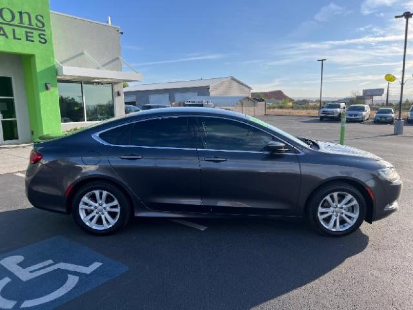 2015 Granite Crystal Met CC /Black Chrysler 200 Limited (1C3CCCAB5FN) with an 2.4L L4 DOHC 16V engine, 9-Speed Automatic transmission, located at 940 North Main Street, Cedar City, UT, 84720, (435) 628-0023, 37.692936, -113.061897 - We specialize in helping ALL people get the best financing available. No matter your credit score, good, bad or none we can get you an amazing rate. Had a bankruptcy, divorce, or repossessions? We give you the green light to get your credit back on the road. Low down and affordable payments that fit - Photo#7