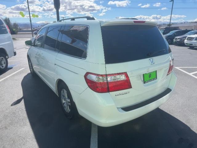 2007 Taffeta White /Ivory Leather Interior Honda Odyssey EX-L w/ DVD (5FNRL38717B) with an 3.5L V6 SOHC 24V engine, 5-Speed Automatic transmission, located at 1865 East Red Hills Pkwy, St. George, 84770, (435) 628-0023, 37.120850, -113.543640 - Photo#5