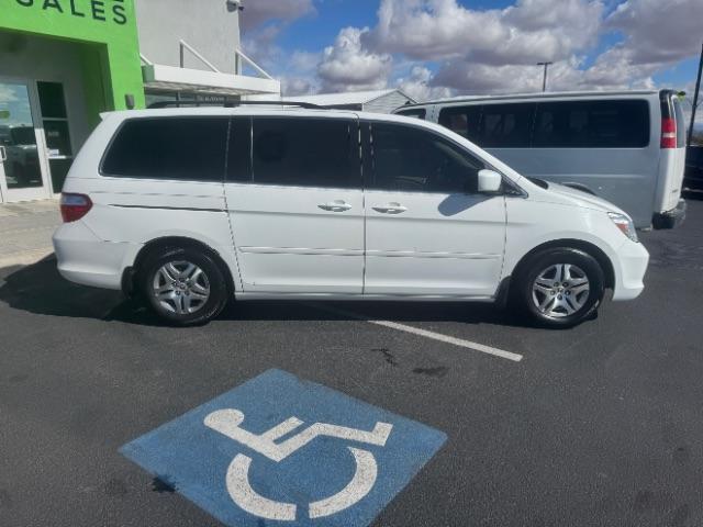 2007 Taffeta White /Ivory Leather Interior Honda Odyssey EX-L w/ DVD (5FNRL38717B) with an 3.5L V6 SOHC 24V engine, 5-Speed Automatic transmission, located at 1865 East Red Hills Pkwy, St. George, 84770, (435) 628-0023, 37.120850, -113.543640 - Photo#9