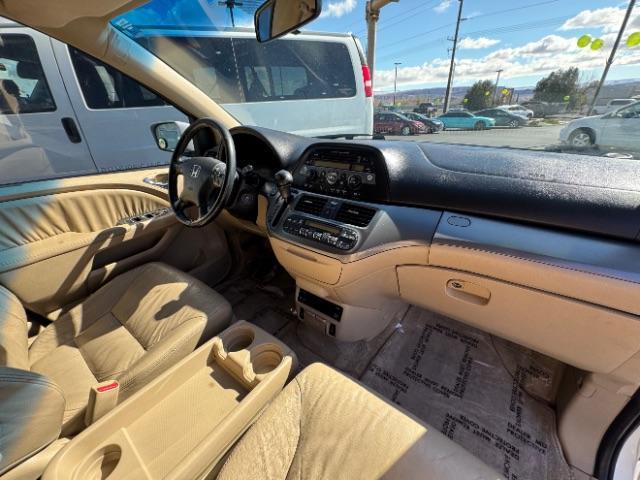 2007 Taffeta White /Ivory Leather Interior Honda Odyssey EX-L w/ DVD (5FNRL38717B) with an 3.5L V6 SOHC 24V engine, 5-Speed Automatic transmission, located at 1865 East Red Hills Pkwy, St. George, 84770, (435) 628-0023, 37.120850, -113.543640 - Photo#27