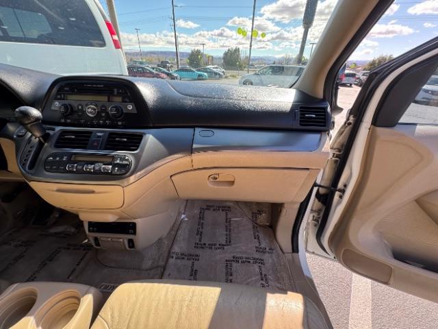 2007 Taffeta White /Ivory Leather Interior Honda Odyssey EX-L w/ DVD (5FNRL38717B) with an 3.5L V6 SOHC 24V engine, 5-Speed Automatic transmission, located at 1865 East Red Hills Pkwy, St. George, 84770, (435) 628-0023, 37.120850, -113.543640 - Photo#28