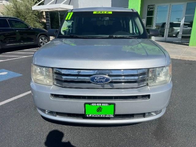 2011 Ingot Silver Metallic /Medium Light Stone Cloth Interior Ford Flex SE FWD (2FMGK5BC4BB) with an 3.5L V6 DOHC 24V engine, 6-Speed Automatic Overdrive transmission, located at 1865 East Red Hills Pkwy, St. George, 84770, (435) 628-0023, 37.120850, -113.543640- Photo#1