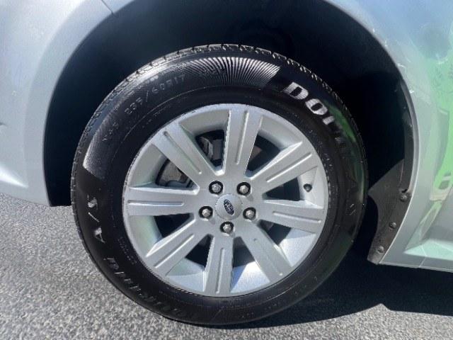 2011 Ingot Silver Metallic /Medium Light Stone Cloth Interior Ford Flex SE FWD (2FMGK5BC4BB) with an 3.5L V6 DOHC 24V engine, 6-Speed Automatic Overdrive transmission, located at 1865 East Red Hills Pkwy, St. George, 84770, (435) 628-0023, 37.120850, -113.543640- Photo#11