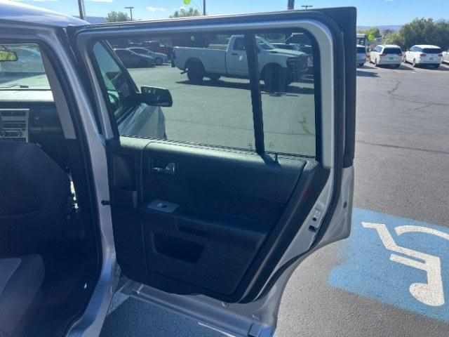 2011 Ingot Silver Metallic /Medium Light Stone Cloth Interior Ford Flex SE FWD (2FMGK5BC4BB) with an 3.5L V6 DOHC 24V engine, 6-Speed Automatic Overdrive transmission, located at 1865 East Red Hills Pkwy, St. George, 84770, (435) 628-0023, 37.120850, -113.543640- Photo#27