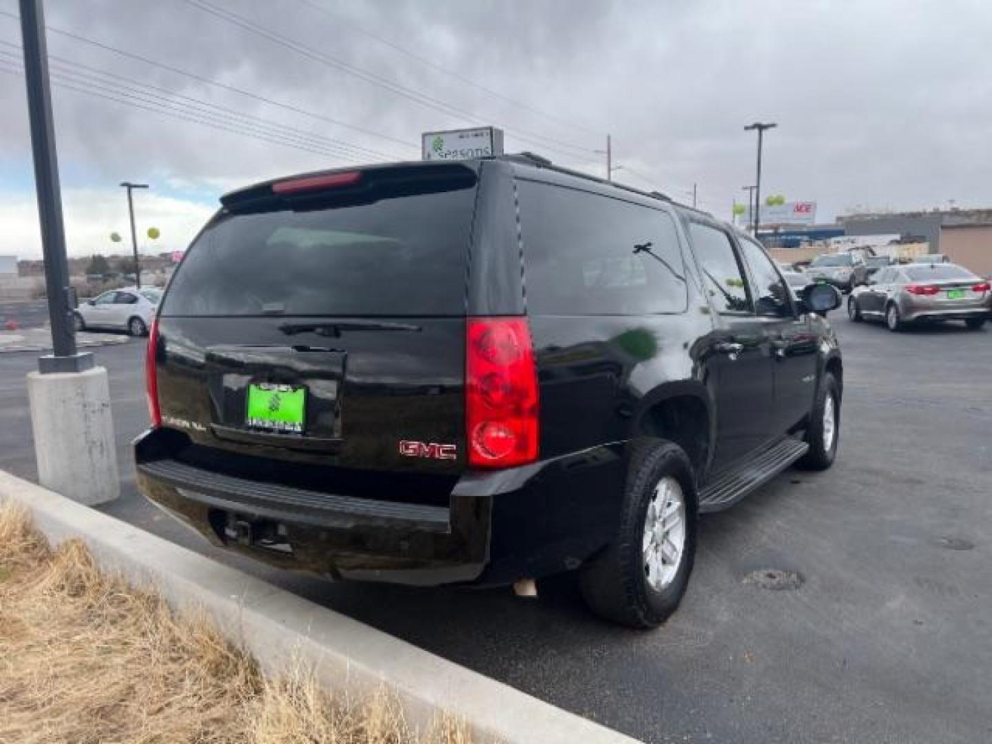 2014 Onyx Black /Light Titanium GMC Yukon XL SLT 1/2 Ton 2WD (1GKS1KE08ER) with an 5.3L V8 OHV 16V FFV engine, 6-Speed Automatic transmission, located at 1865 East Red Hills Pkwy, St. George, 84770, (435) 628-0023, 37.120850, -113.543640 - This vehicle is a Mechanic Special. This means it will need some love. Runs a drives fine but has body damage, leaks or other mechanical issues. It did NOT pass our 50 point inspection. Get a great deal on a less than perfect car. These cars do NOT qualify for our in house financing. Cash and carry, - Photo#6