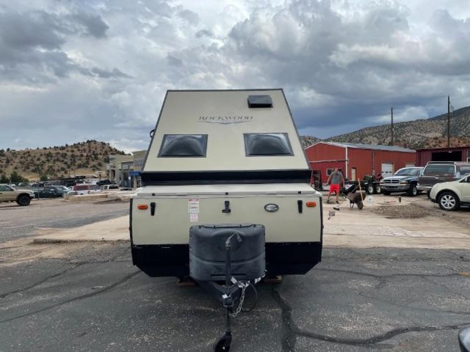 4 Seasons Auto Sales 4 Seasons Auto Sales 2016 ROCKWOOD A212HW