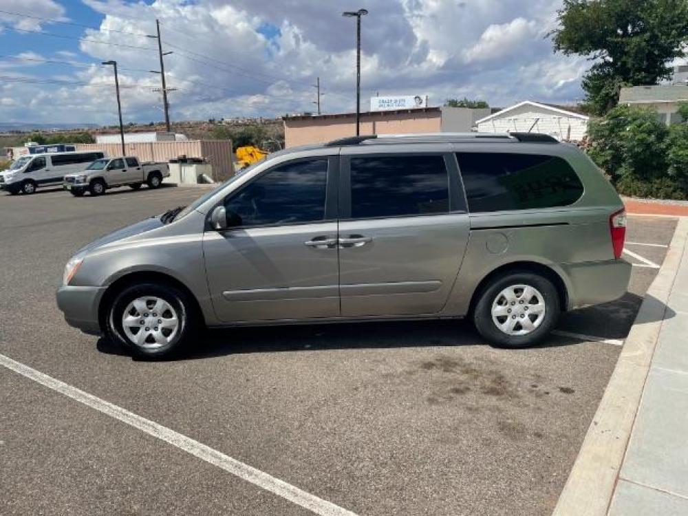 2010 Clear Silver Metallic /Gray Cloth Interior Kia Sedona LX LWB (KNDMG4C33A6) with an 3.8L V6 DOHC 24V engine, 5-Speed Automatic transmission, located at 1865 East Red Hills Pkwy, St. George, 84770, (435) 628-0023, 37.120850, -113.543640 - Photo #6